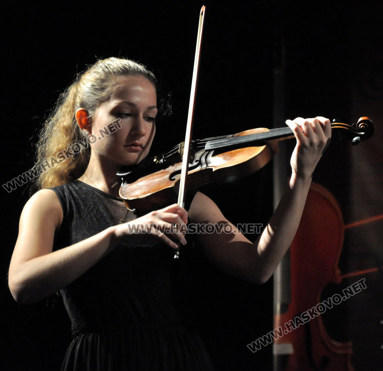 Мария Бутакова - Русия