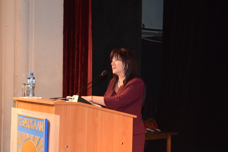 Приветствие от Цвета Караянчева