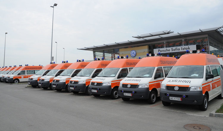 Снегонавяванията през зимата са проблем за движението на линейките 