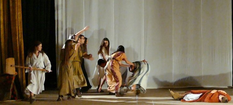 Траки, мистерии, божества и ритуали забавляваха два дни първомайци