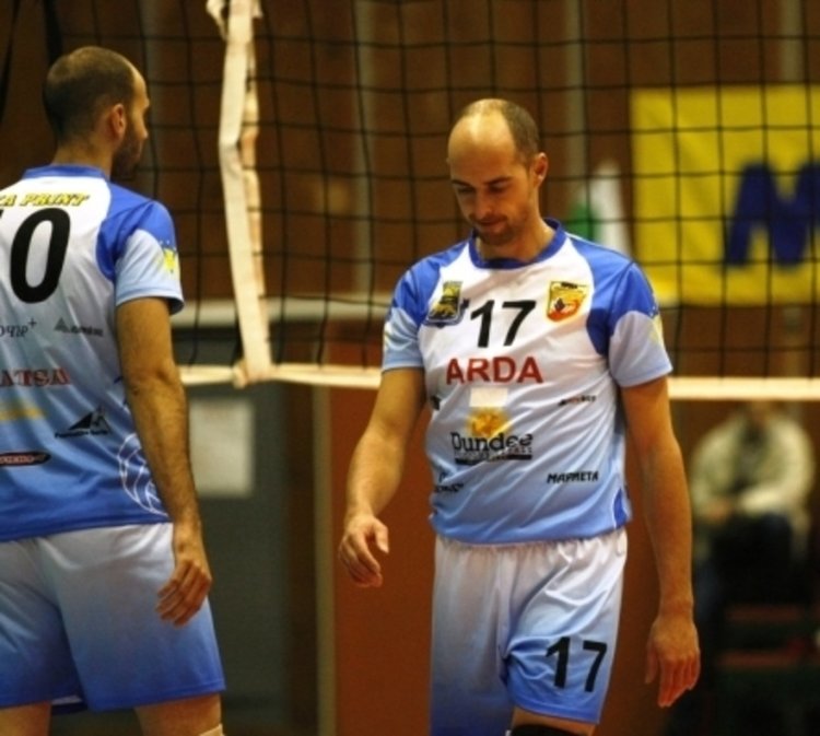 Волейболистите от Перник надиграха Арда с 3:0