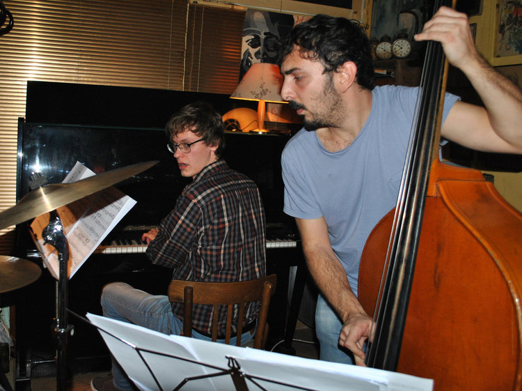 Увира/Бруно/Хафизи трио сложиха перфектна точка на музикалния октомври в Хасково