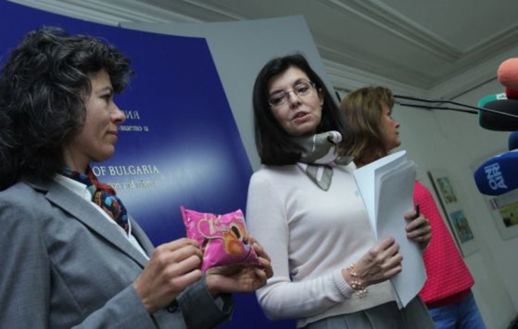 Родители да контролират качеството на закуските в училище, предлага Кунева