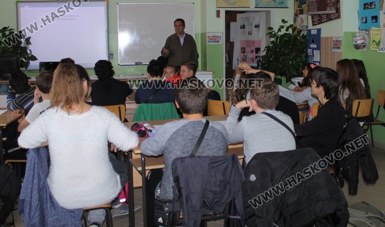 „Най-големият урок в света“ изнесоха в ОУ "Ал.Константинов"