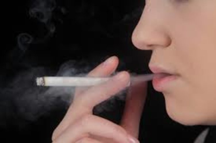 Спипаха чиновници да пушат в общината