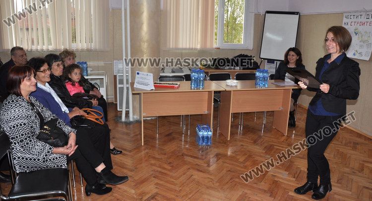 Бъдещите строители показаха майсторлък за празника на професията в Дървото