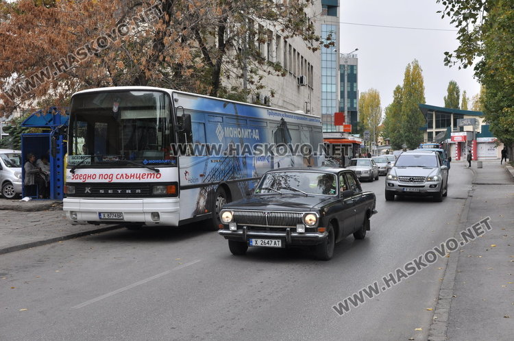 Читатели: Рейс ползва спирка от градския транспорт за паркинг