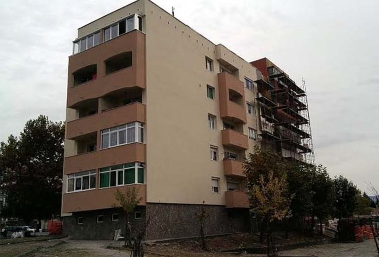 Санират 12 блока в Момчилград по програмата за енергийна ефективност