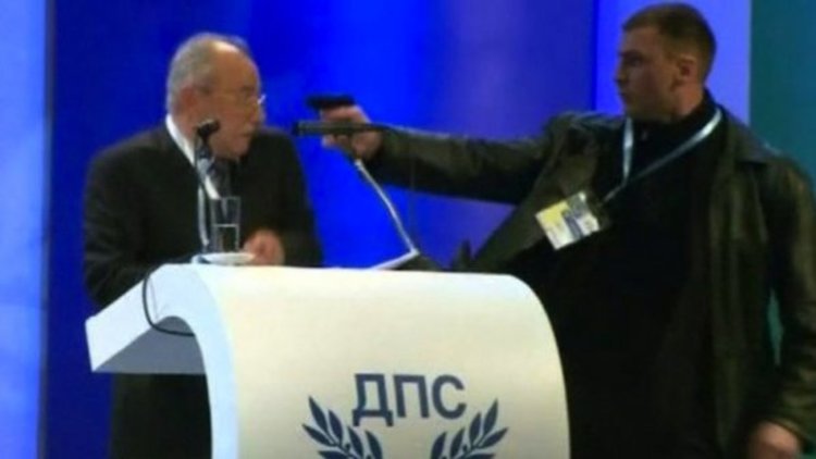 Октай Енимехмедов излезе на свобода