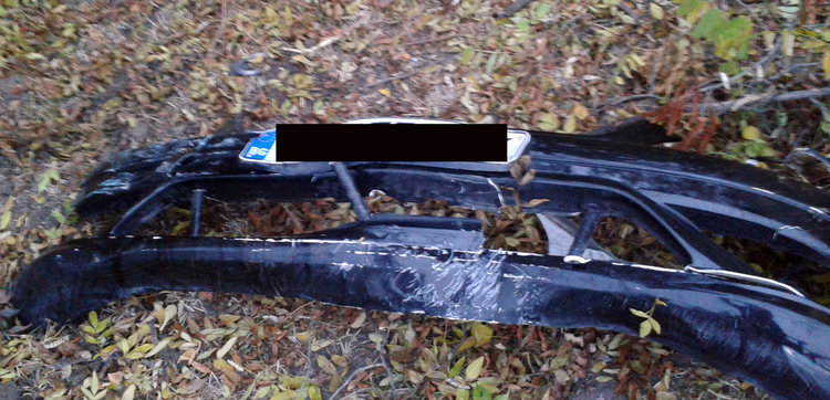 Заблеян шофьор отнесе бетонен конус и си забрави бронята с номера