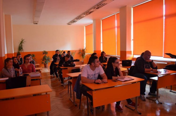 Ученици преоткриха Смирненски