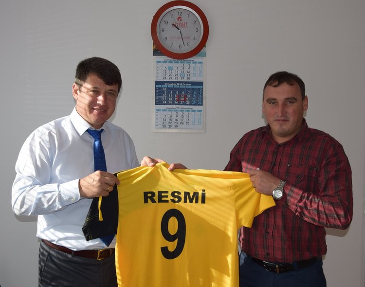 Изселническа фирма от Измир дари екип на кмета на Ардино