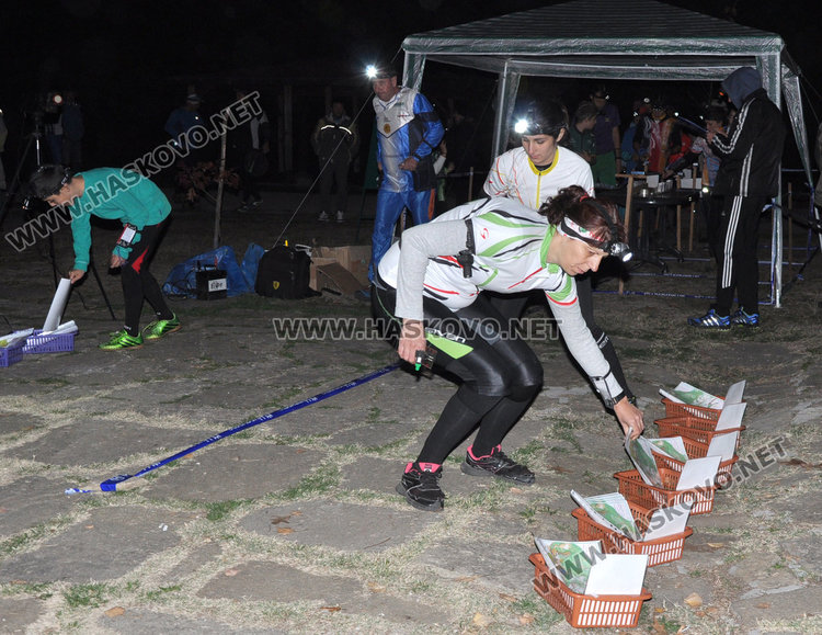 90  в среднощен поход по ориентиране от Държавния шампионат