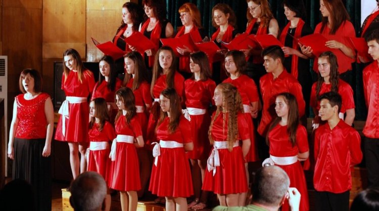 Младежкия център инициатор на  Първия национален фестивал за коледна и новогодишна песен