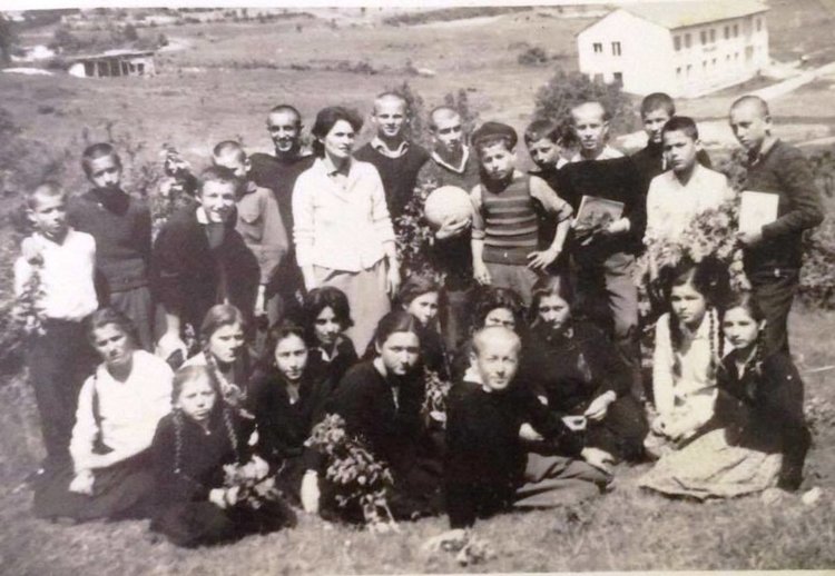 Един учител и трима ученици – среща след 50 години