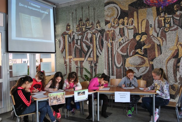 Седмокласничка организира флашмоб за народните будители