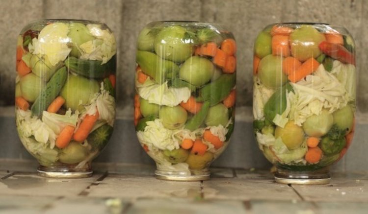 Откраднаха зимнина на баба в Златоград