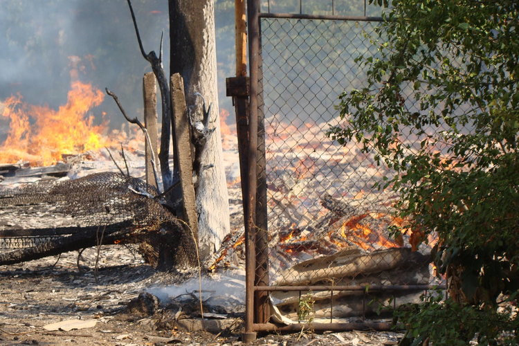 Пламна къща в Черногорово след пиянски запой