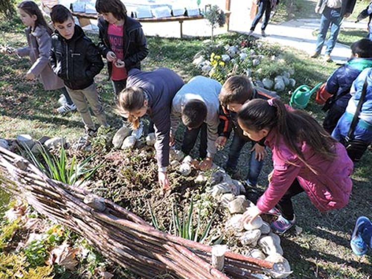 „Слънчо-кът“ в училище за деца от Черноочене