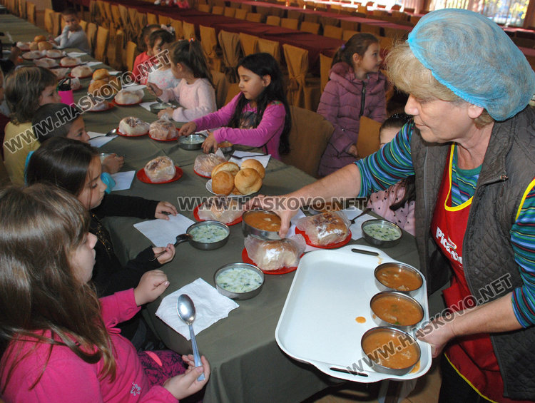 Нови стандарти заковават качеството на обяда в училищните столове