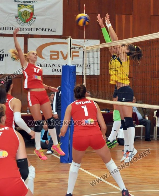 Волейболистките на "Раковски" победиха ЦСКА с 3:0