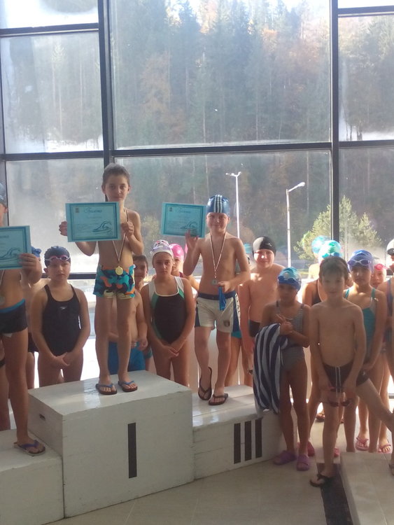 Наплив в новия басейн на града