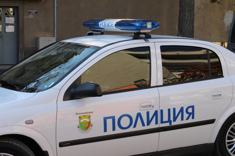 Обраха физкултурен салон в димитровградко училище