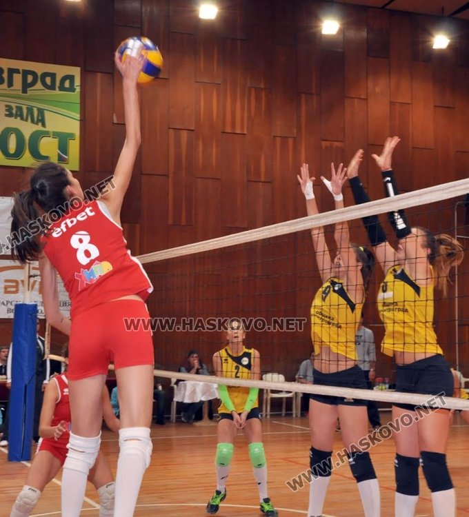 Волейболистките на "Раковски" победиха ЦСКА с 3:0