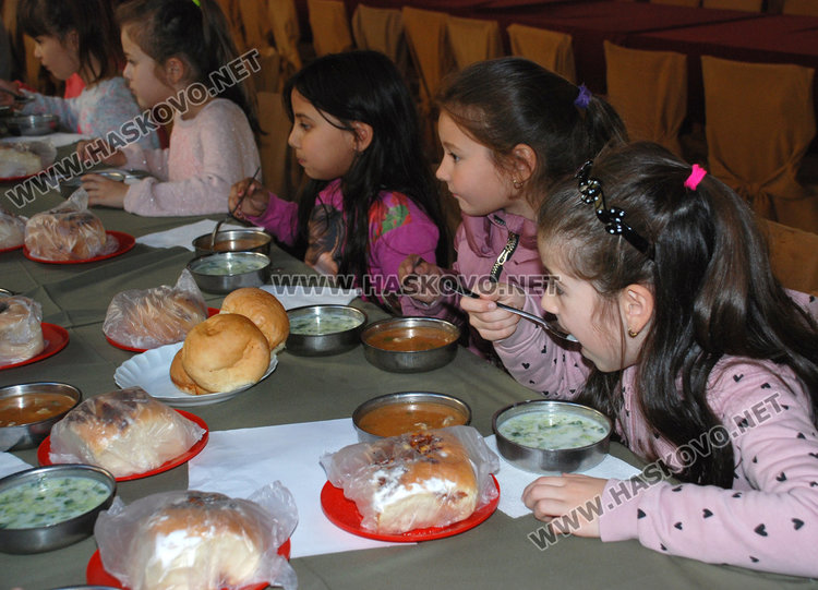 Нови стандарти заковават качеството на обяда в училищните столове