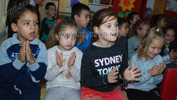 В „Незабравка“ пораснаха здрави и силни с витамини 