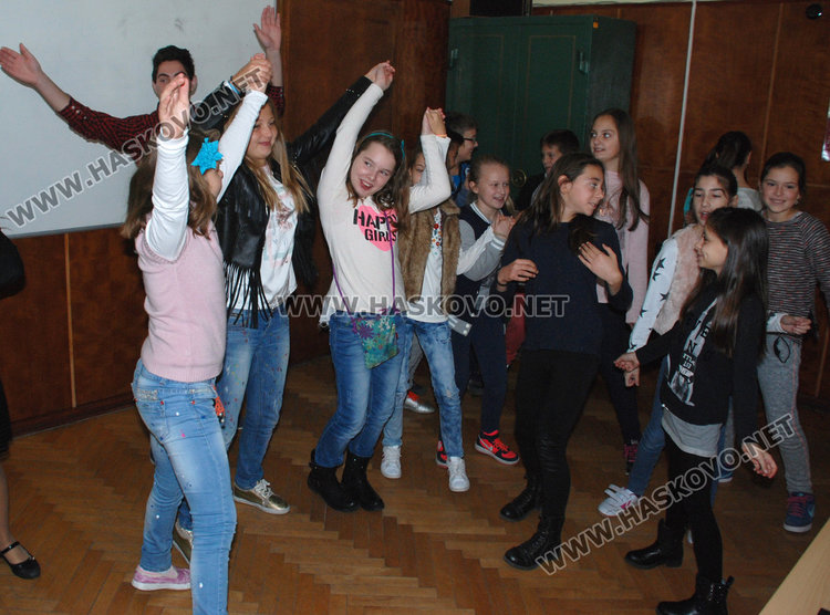 Наградиха малките посланици на доброто