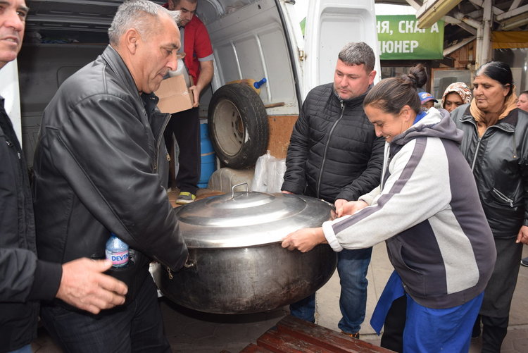 Ашуре в Кърджали:Последни зрънца на човещината и добрината 