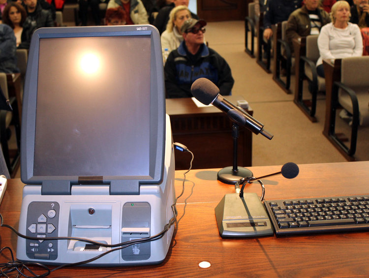 Гласуват машинно в 11 секции в училищата "Рилски" и "Петьофи" 