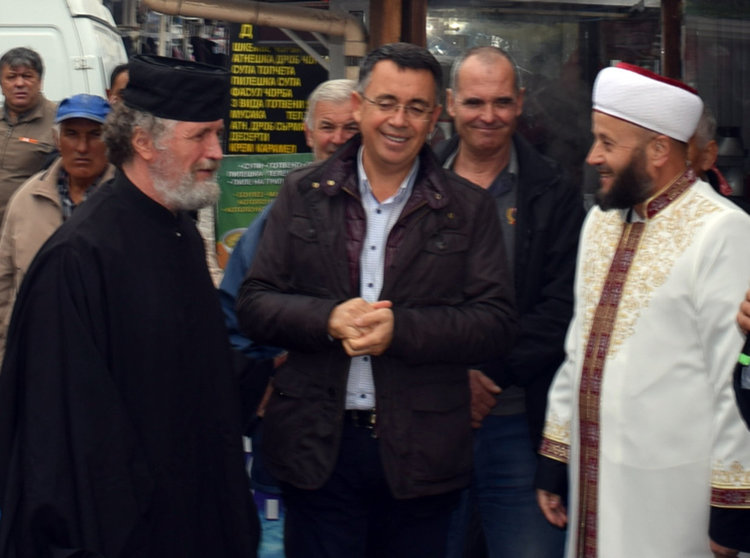 Ашуре в Кърджали:Последни зрънца на човещината и добрината 