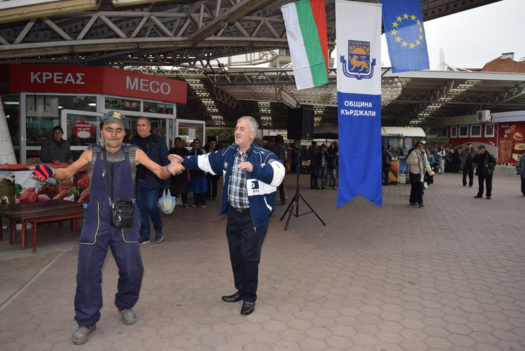 Ашуре в Кърджали:Последни зрънца на човещината и добрината 