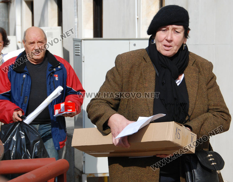 Раздадоха бюлетините на 153 секциионни комисии в общината