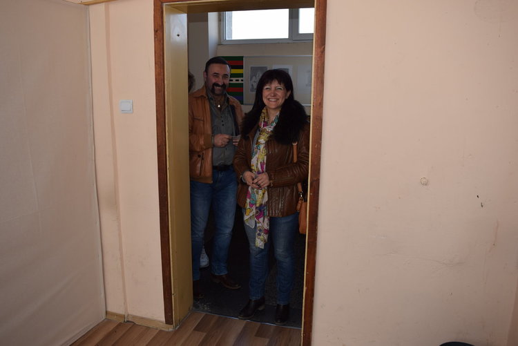 Багдасаров и Караянчева гласуваха в една секция,но за различни каузи