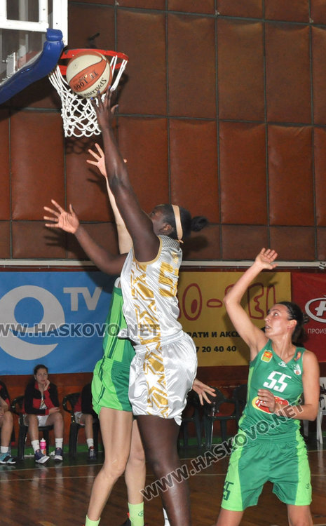 Мъгляво почти реми на изборите, Хасково бие неоспоримо Берое на баскет