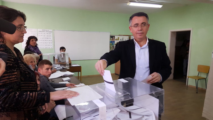 Хасан Азис: Гласувах за една свободна и просперираща България