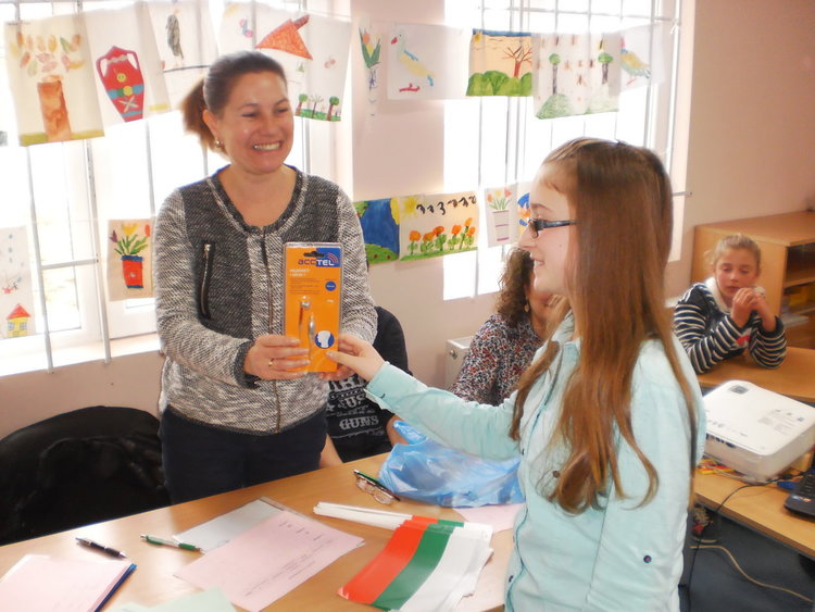 В Бяла река с патриотични игри отбеляза патронния празник на училището