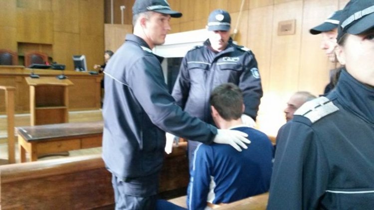 Двойният убиец от Пазарджик отива в психиатрия