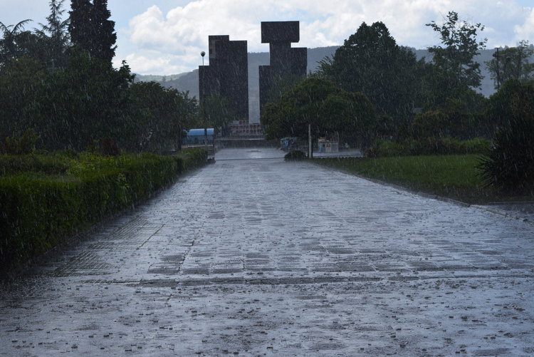 Ветровито в Кърджали,вали за кратко