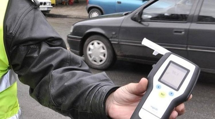 Златоградчанин закова дрегера на над три промила