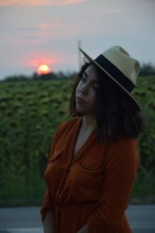 Млад фотограф от Езиковата гимназия с национална стипендия