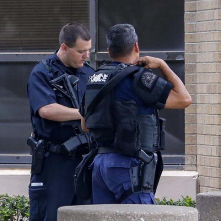 Нападение с автомат в изборния ден в Калифорния, има убит