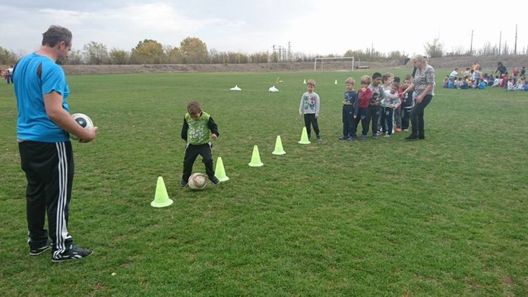 Малчугани изпратиха есента със спортен празник