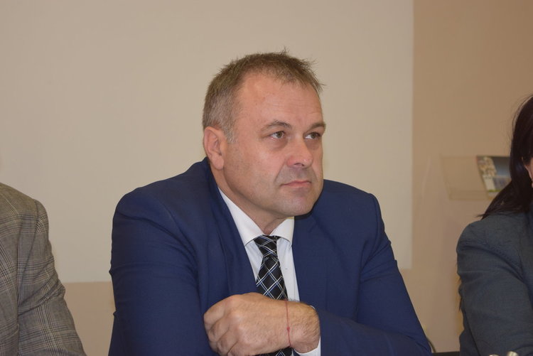 д-р Адам Персенски