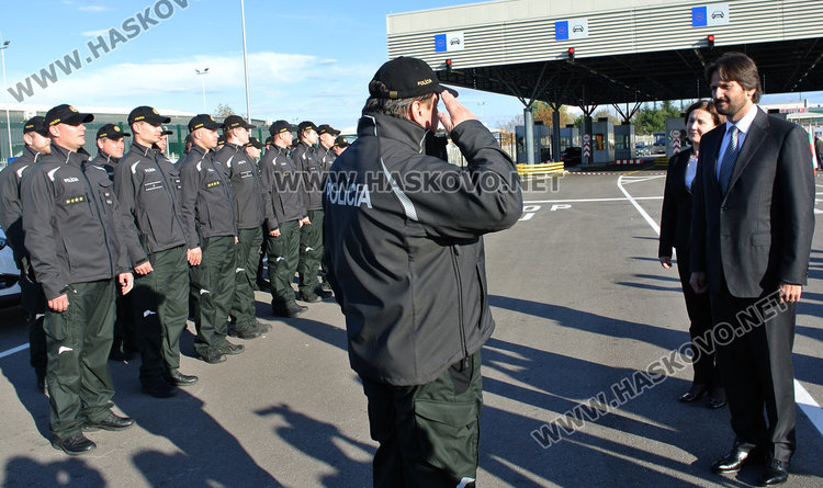 Бъчварова разписа изплащането на извънредните на полицаите