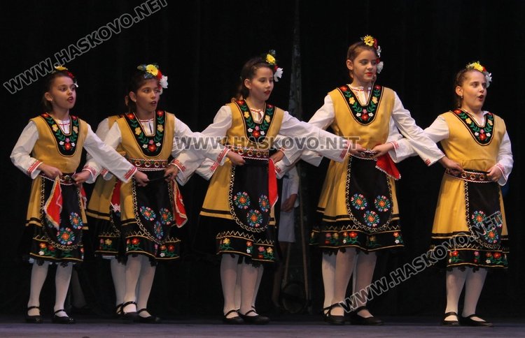 Близо 3 000 лв. за болните от муковисцидоза набраха танцьори в Димитровград