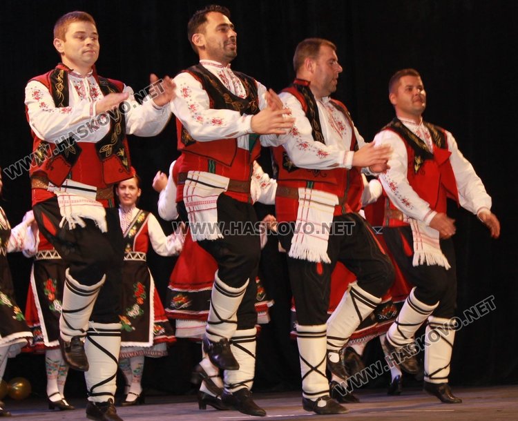 Близо 3 000 лв. за болните от муковисцидоза набраха танцьори в Димитровград